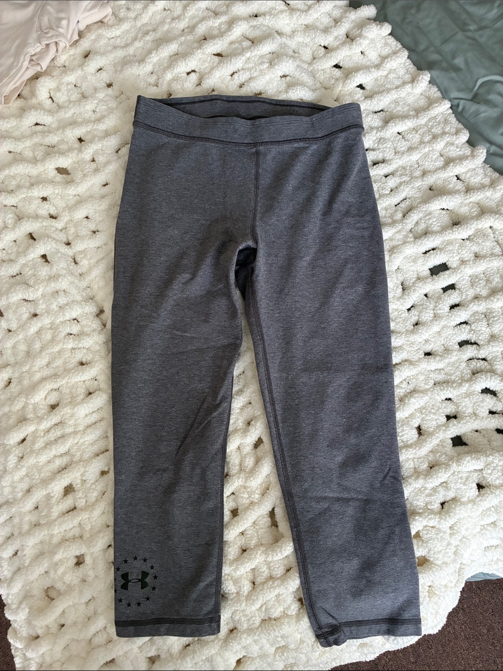 Under Armour Charcoal Gray Performance Cropped Leggings